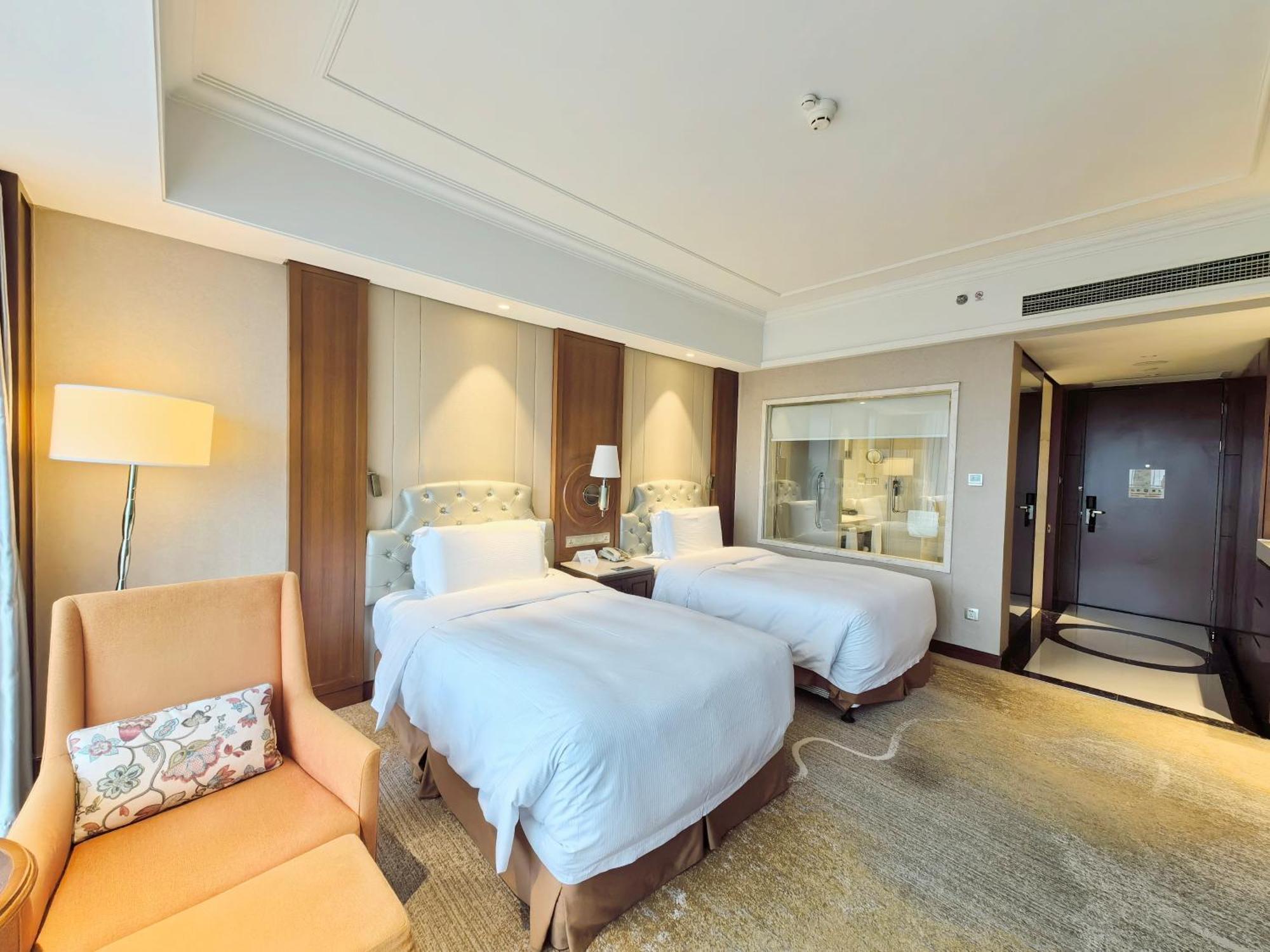 Doubletree By Hilton Ningbo - Chunxiao Hotel Eksteriør billede