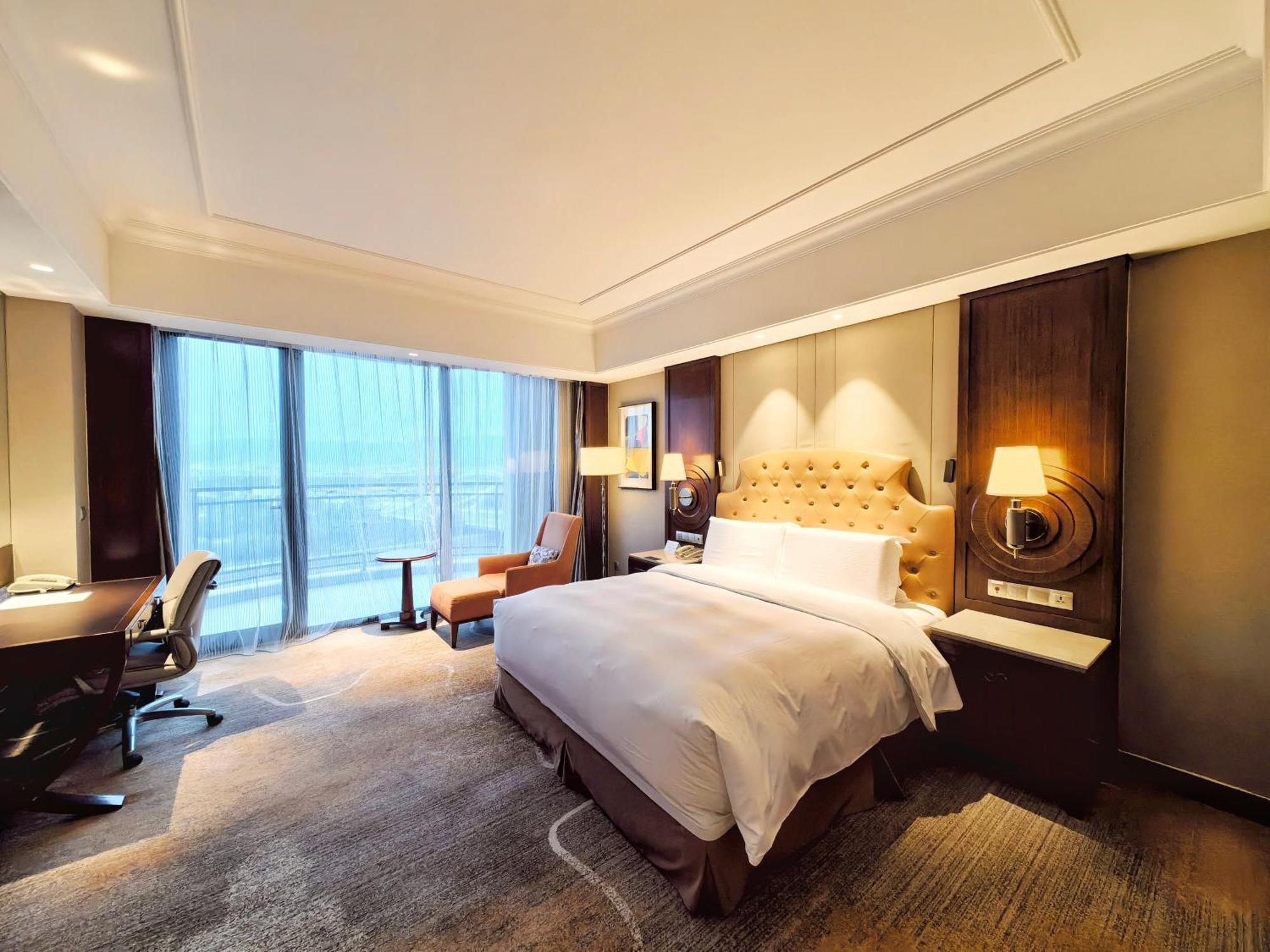 Doubletree By Hilton Ningbo - Chunxiao Hotel Eksteriør billede
