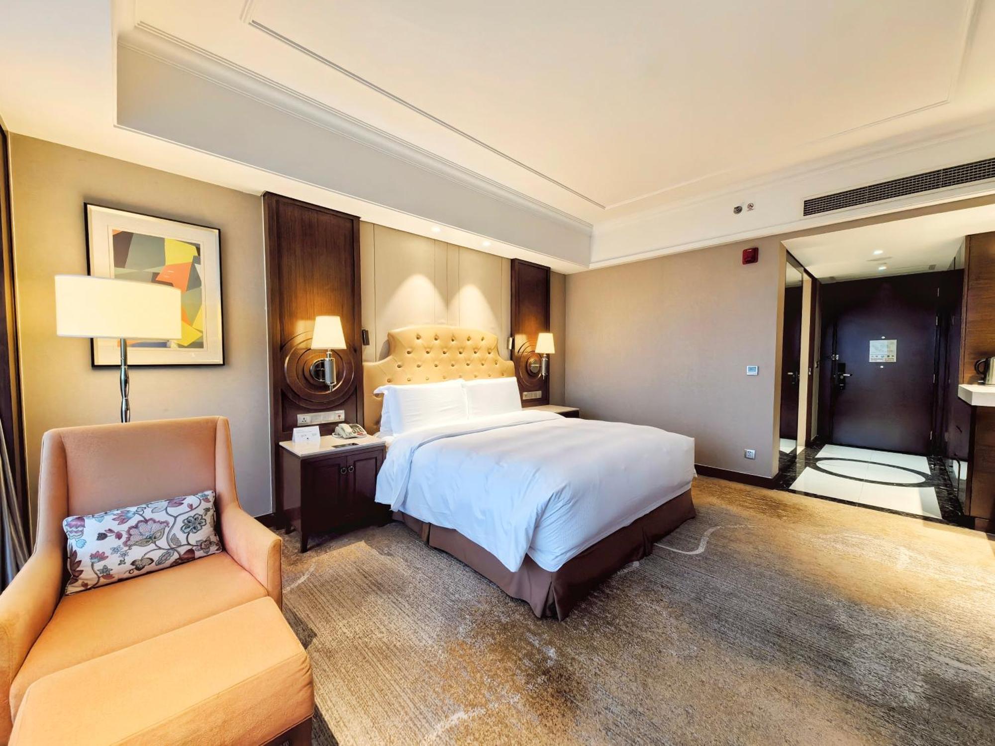 Doubletree By Hilton Ningbo - Chunxiao Hotel Eksteriør billede