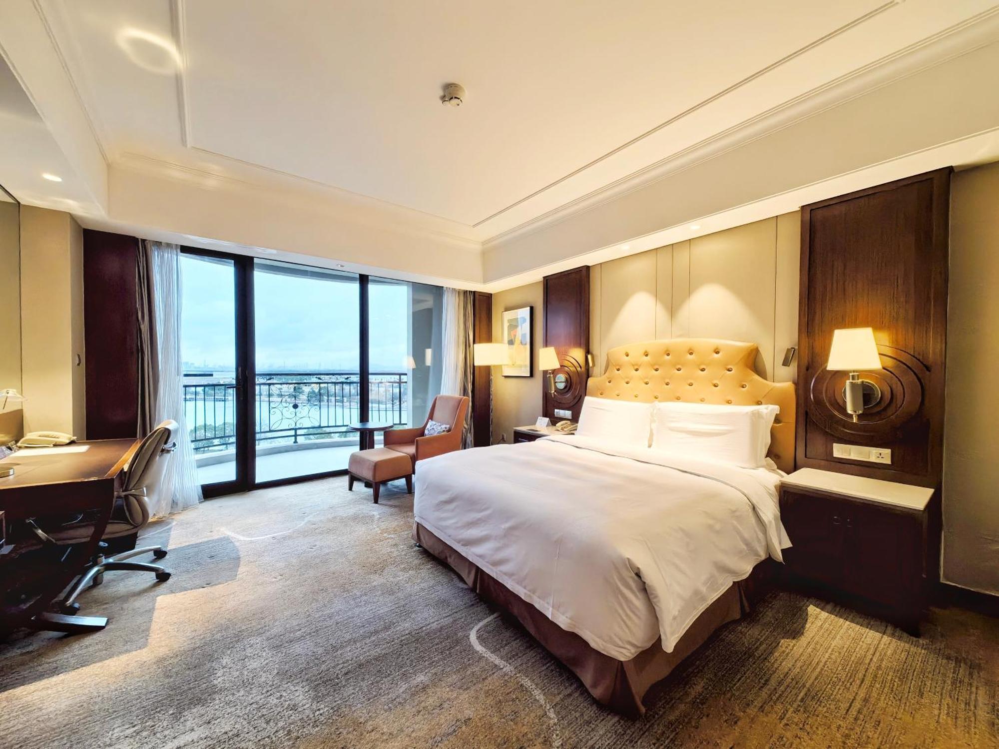 Doubletree By Hilton Ningbo - Chunxiao Hotel Eksteriør billede