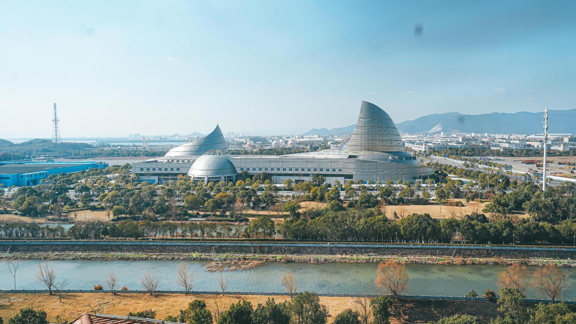 Doubletree By Hilton Ningbo - Chunxiao Hotel Eksteriør billede